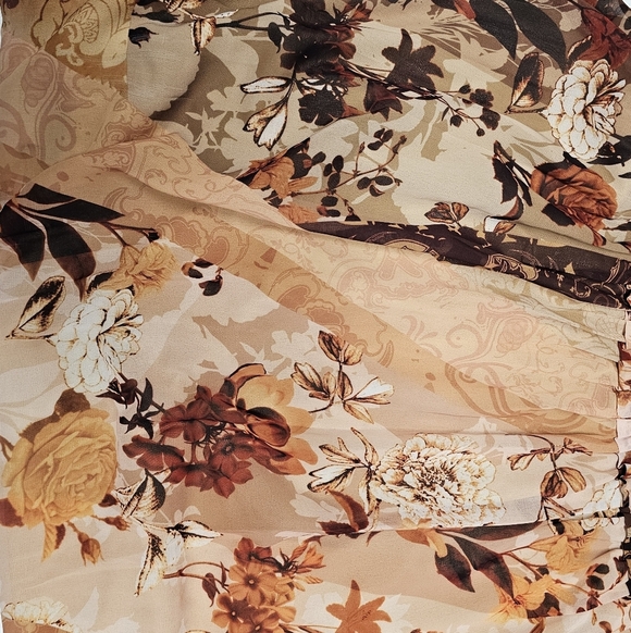 City Chic Floral Patchwork Smocked Floral Midi Dress Printed Long Balloon Sleeve - Picture 13 of 13